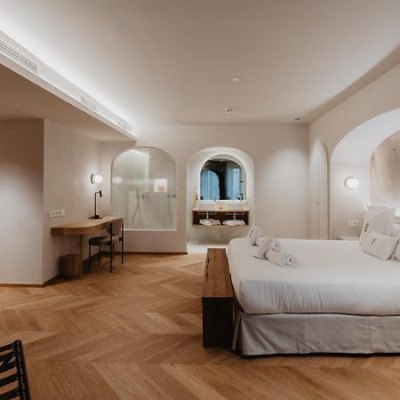 Hotel Petit Luxe Terrassa Dış mekan fotoğraf