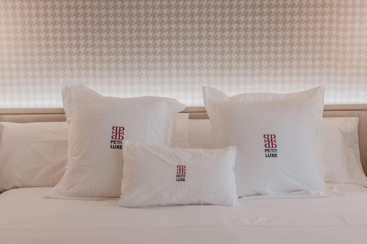 Hotel Petit Luxe Terrassa Dış mekan fotoğraf