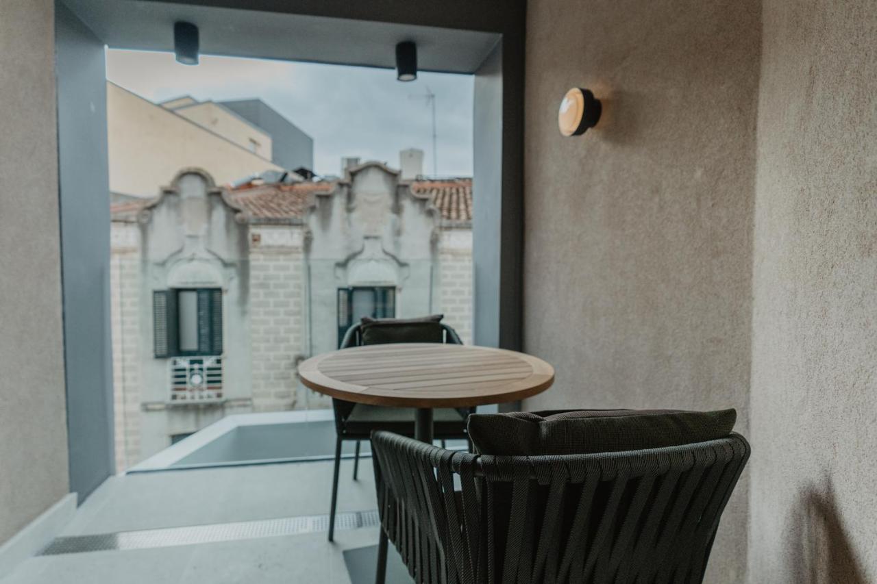 Hotel Petit Luxe Terrassa Dış mekan fotoğraf