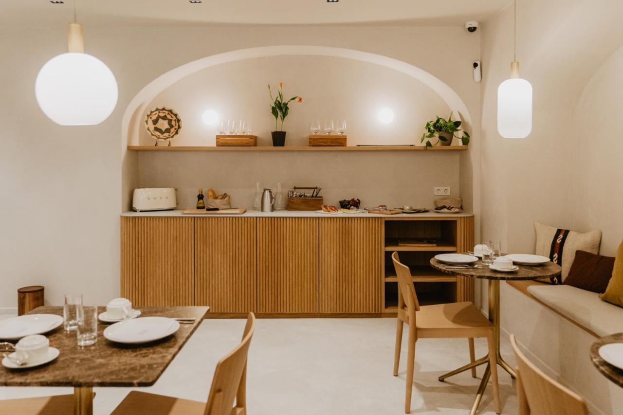 Hotel Petit Luxe Terrassa Dış mekan fotoğraf