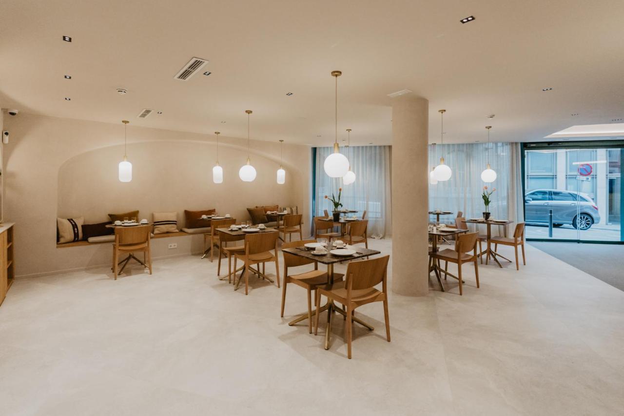 Hotel Petit Luxe Terrassa Dış mekan fotoğraf