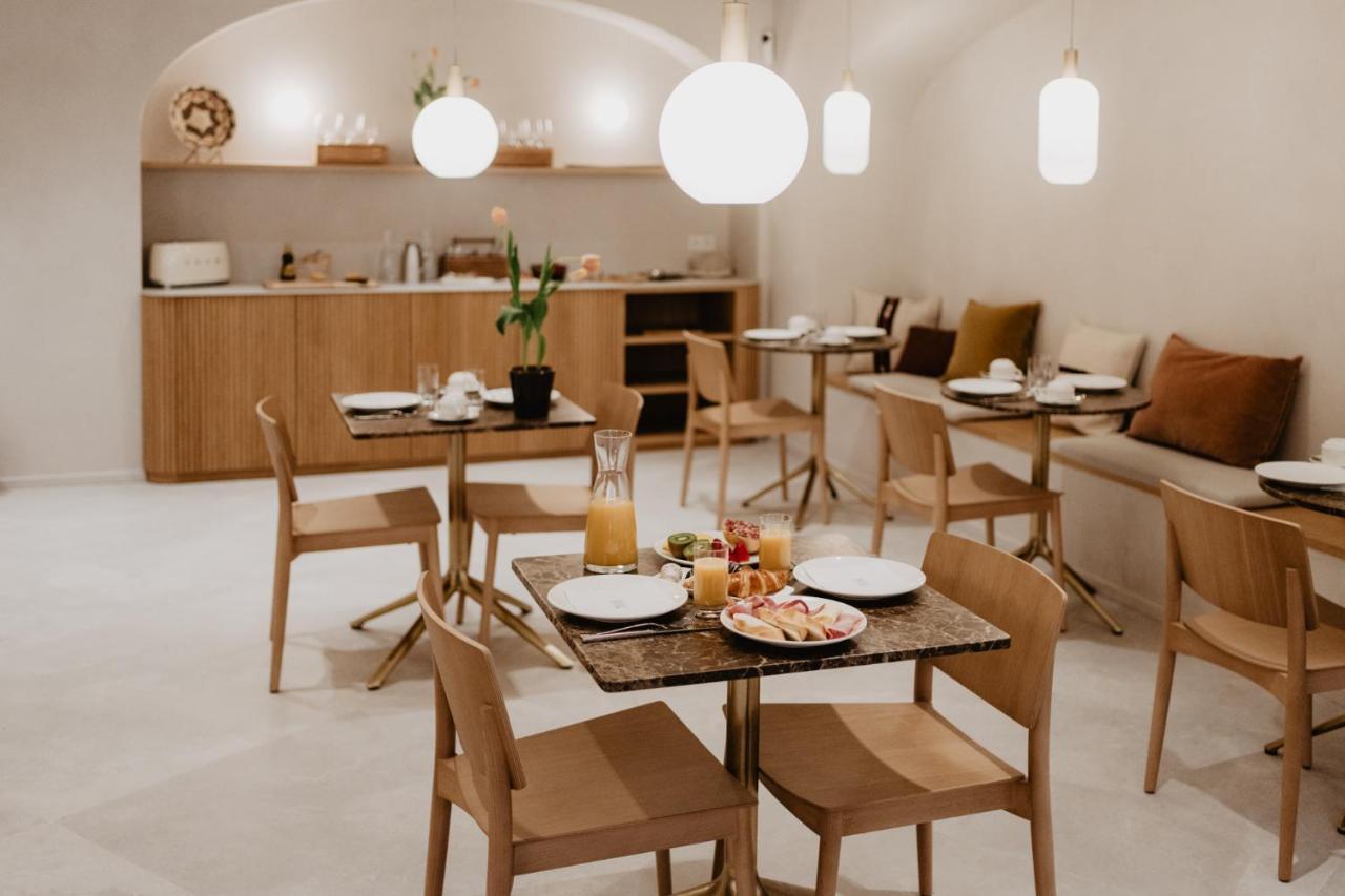Hotel Petit Luxe Terrassa Dış mekan fotoğraf