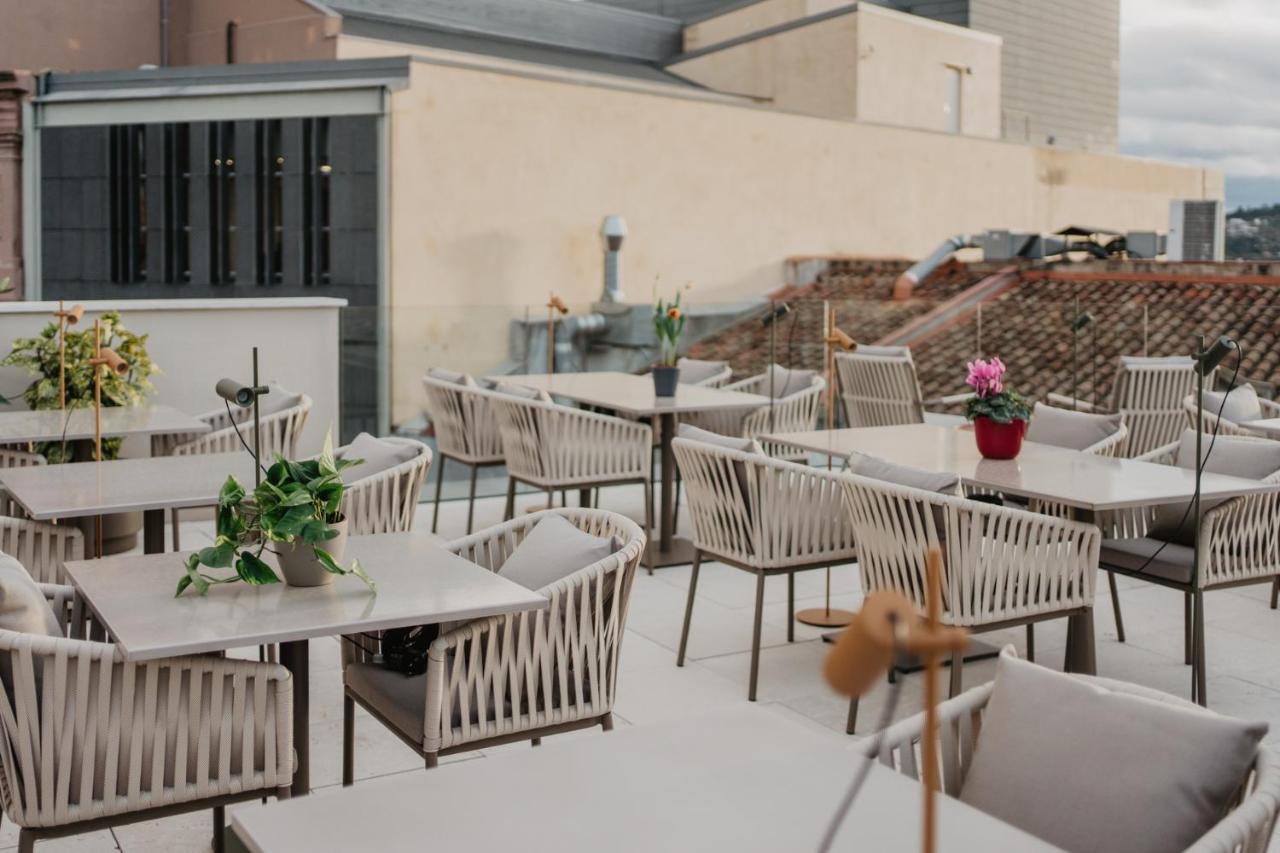 Hotel Petit Luxe Terrassa Dış mekan fotoğraf