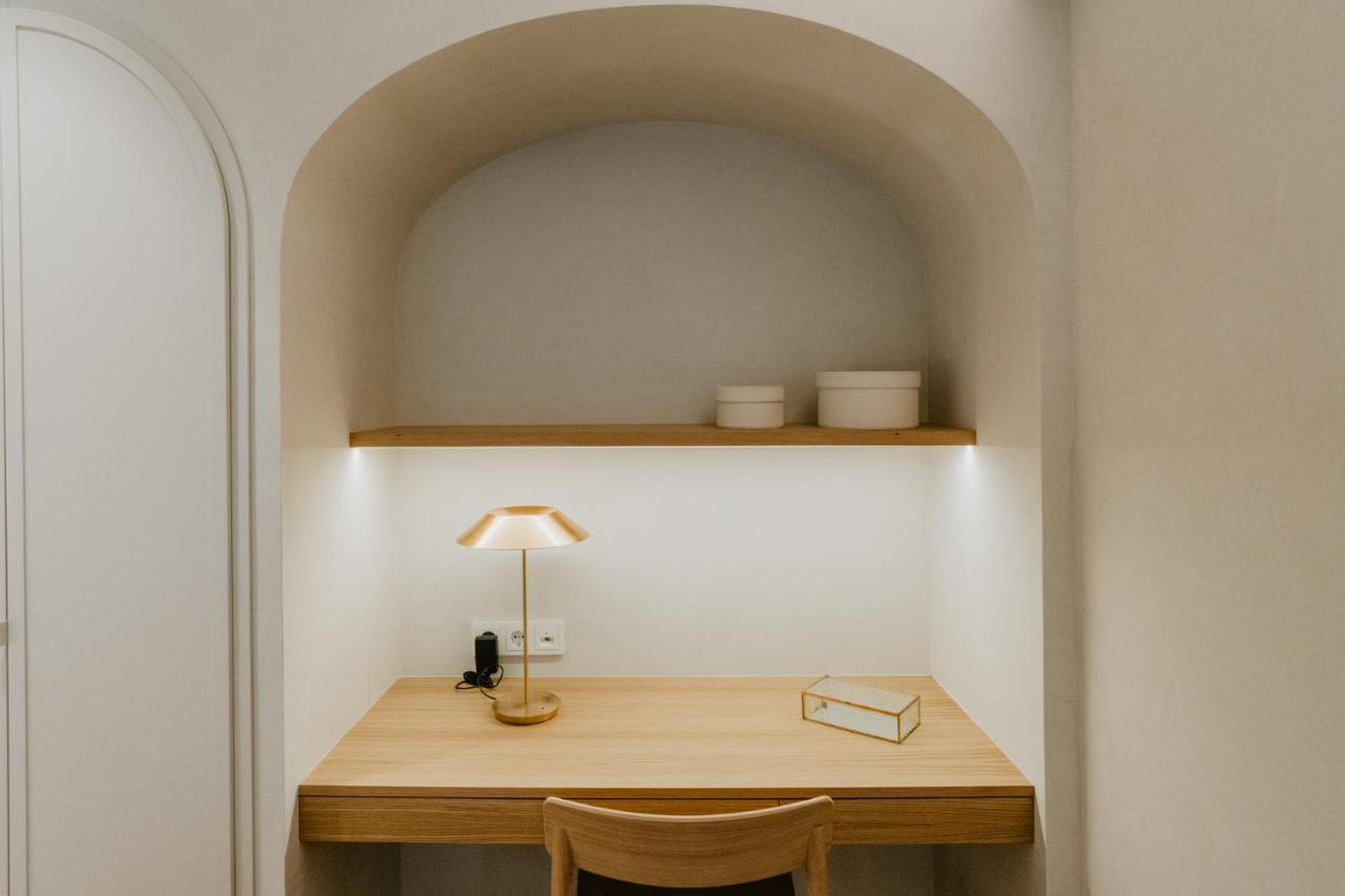 Hotel Petit Luxe Terrassa Dış mekan fotoğraf