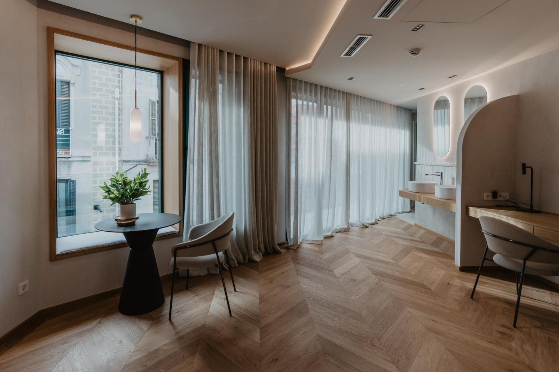 Hotel Petit Luxe Terrassa Dış mekan fotoğraf